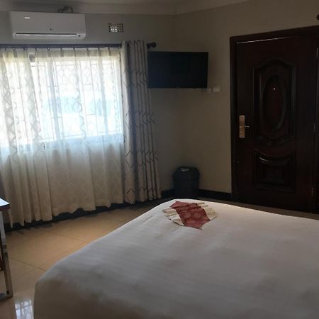 Northern Rock Hotel Mpika Zewnętrze zdjęcie